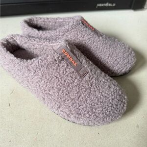 Women’s Bombas Sunday Slippers size 5